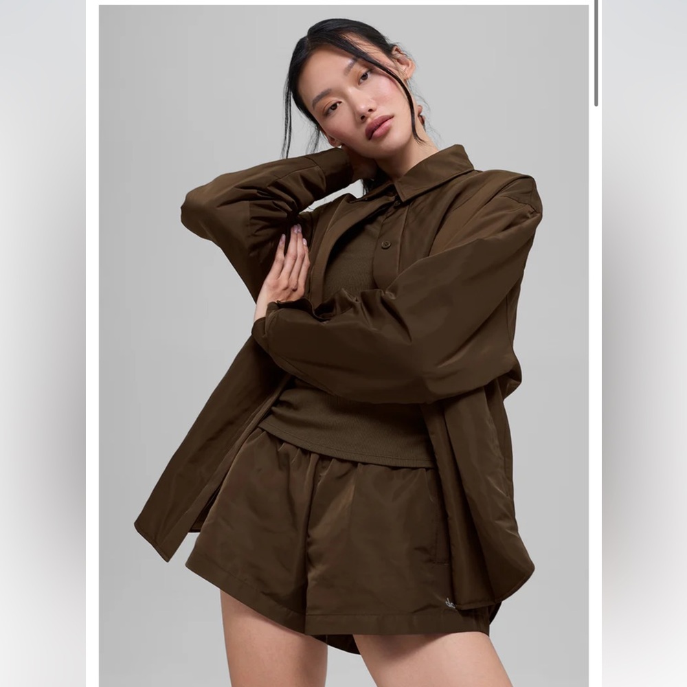 ALO Yoga Socialite Shacket Lightweight Layering Shirt Jacket in Espresso XS